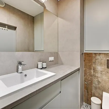 Grand - Bastion Walowa 100cznia - For 4 People 公寓